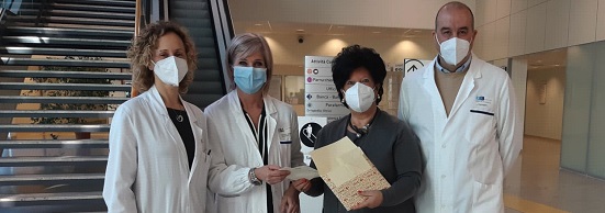 nella foto la consegna delle lettera da sx Niccolai, Chiti, la sig. Osanna e Cellini